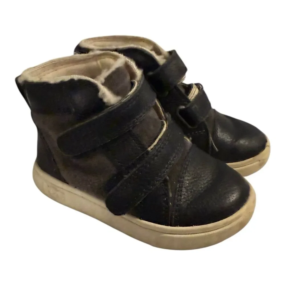 UGG Rennon II Size 7 Leather High Top Shoes Navy Blue Lined Toddler Boys Kids